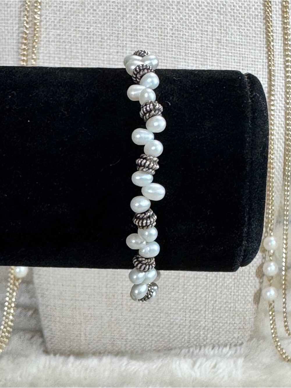 SAKI 925 Sterling Silver VTG Freshwater Seed Pearl Bracelet Heart Cross Charm